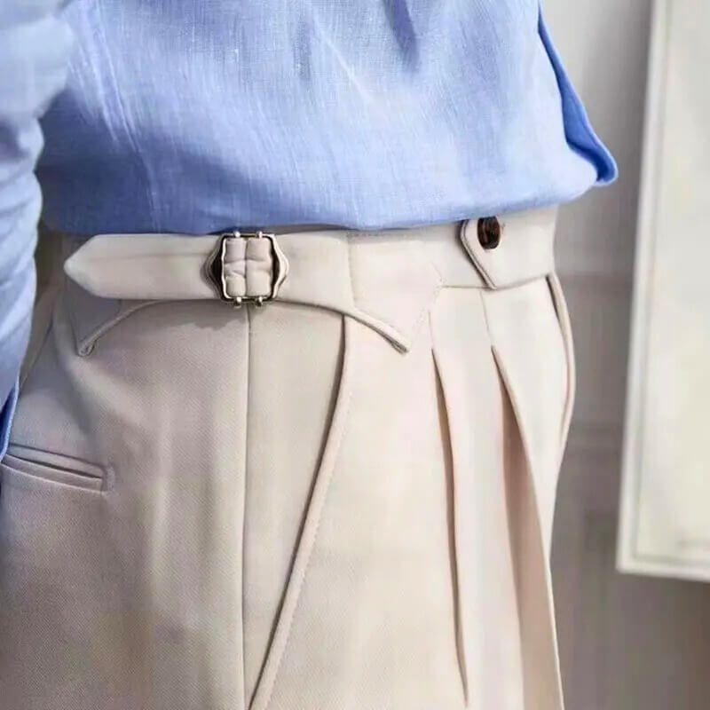 Stylowe i wygodne szorty męskie o modnej długości do kolan