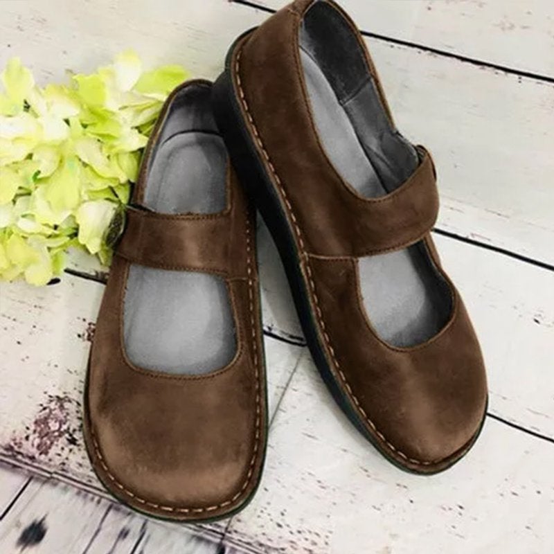 Stylowe buty damskie z eleganckimi zdobieniami na każdą okazję