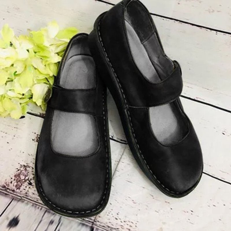 Stylowe buty damskie z eleganckimi zdobieniami na każdą okazję