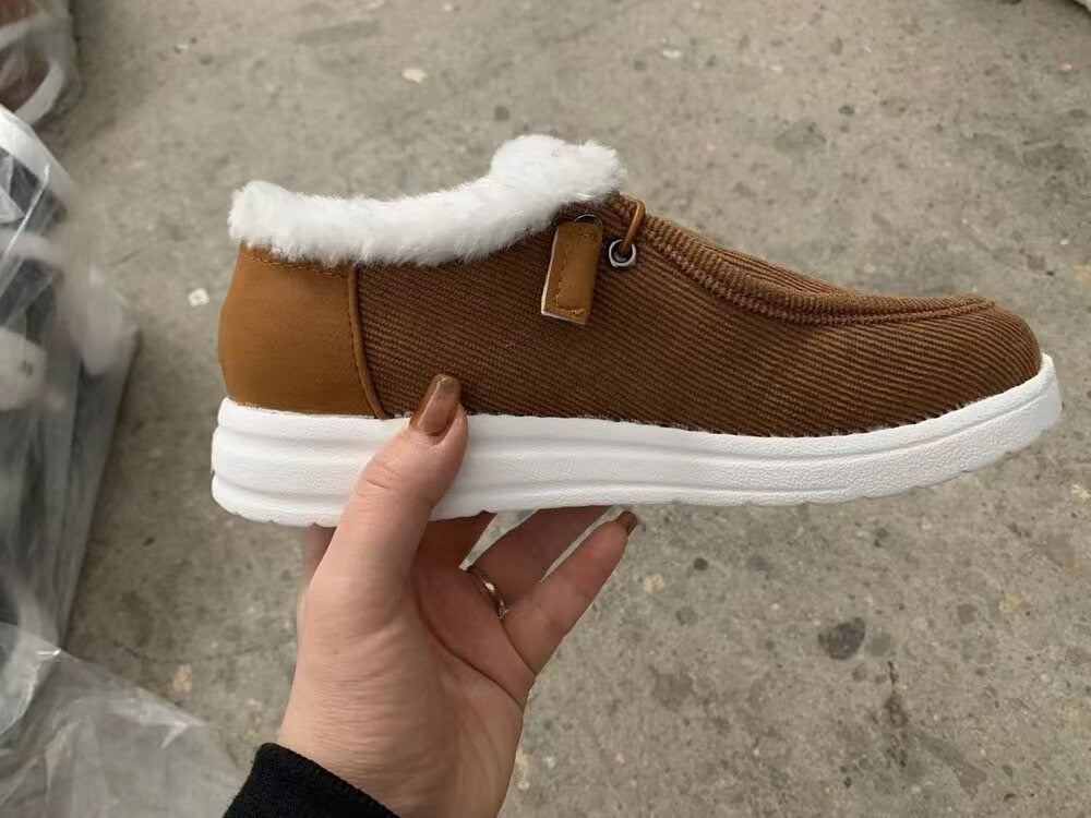 Wygodne i stylowe damskie buty wsuwane zapewniające komfort i elegancję