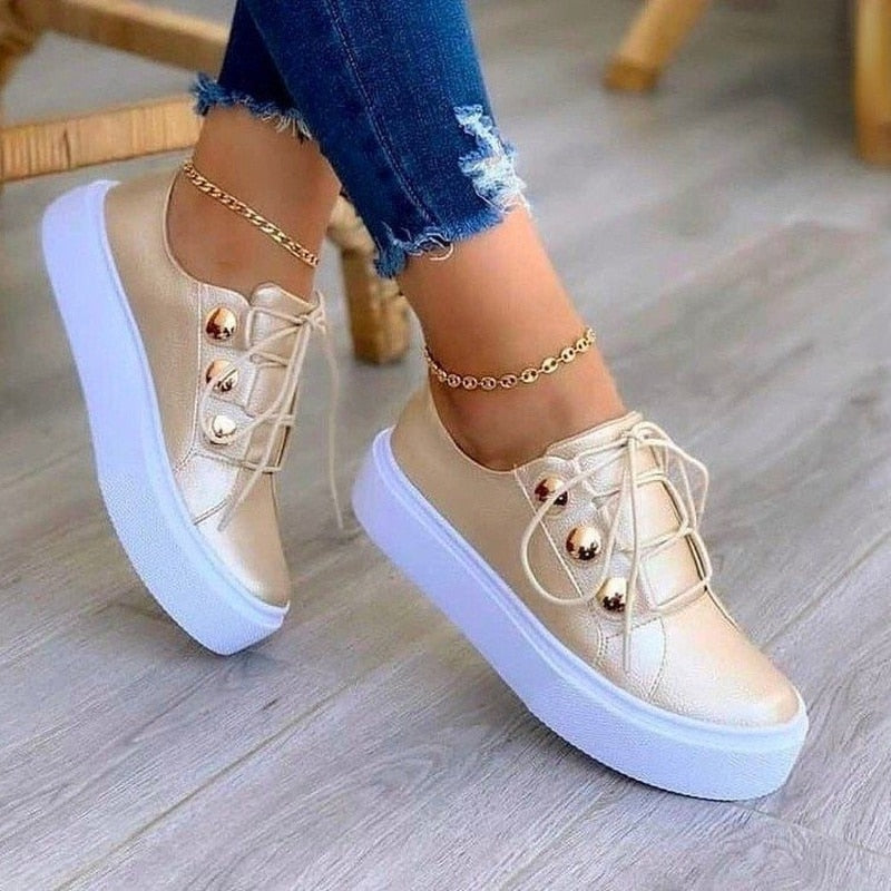 Stylowe i kolorowe skórzane sneakersy damskie