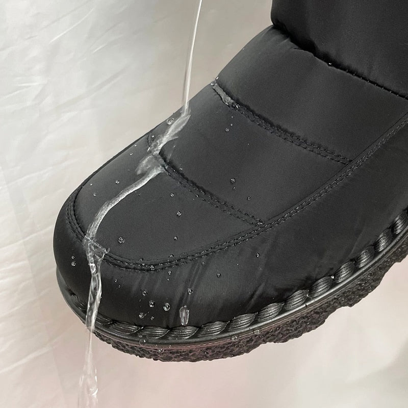 Wygodne i ciepłe damskie buty zimowe zapewniające przytulną ochronę w zimnych porach roku