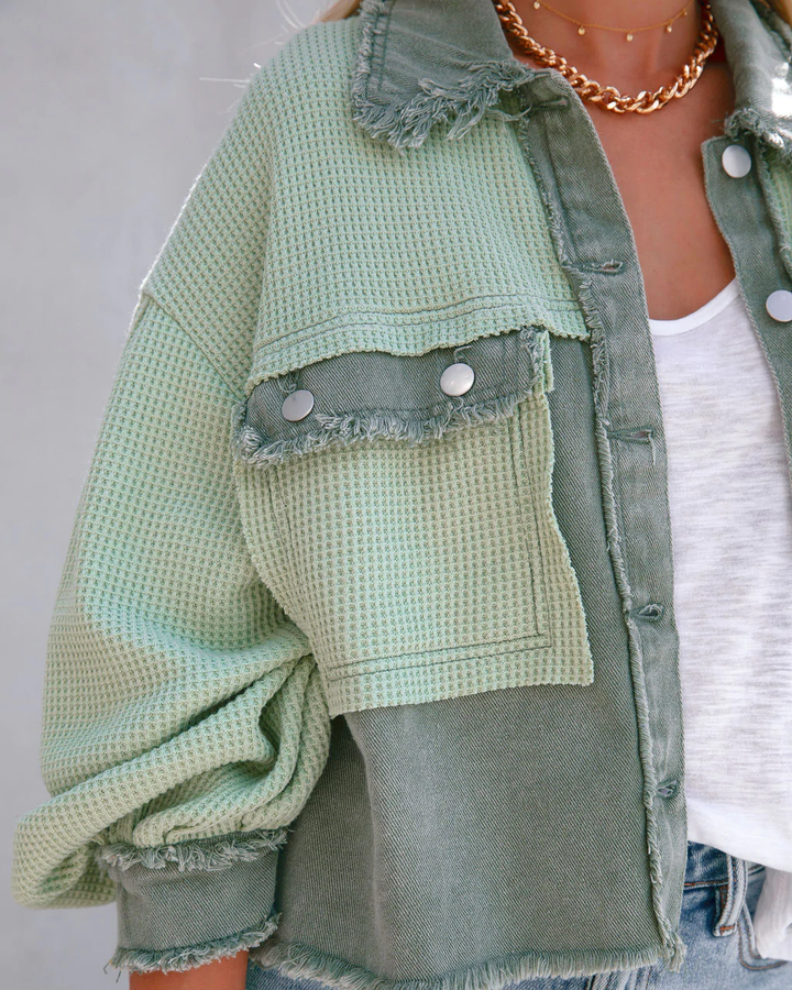 Stylowa i praktyczna damska kurtka strukturalna na każdą okazję