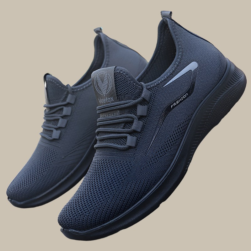 Wygodne czarne męskie buty wsuwane z ergonomiczną podeszwą