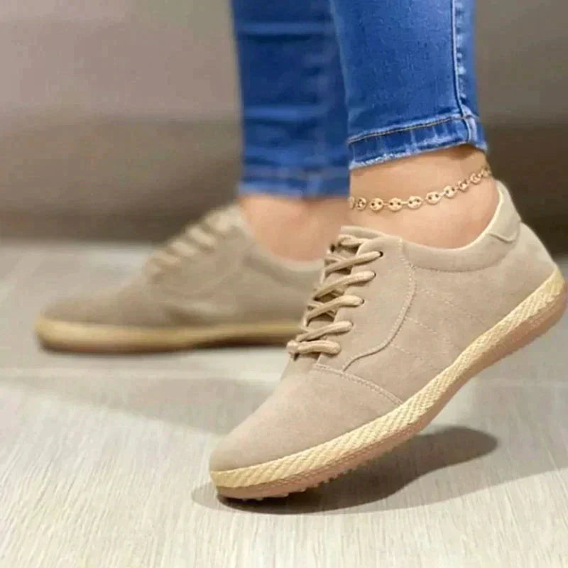 Stylowe płaskie buty damskie zapewniające najwyższy komfort