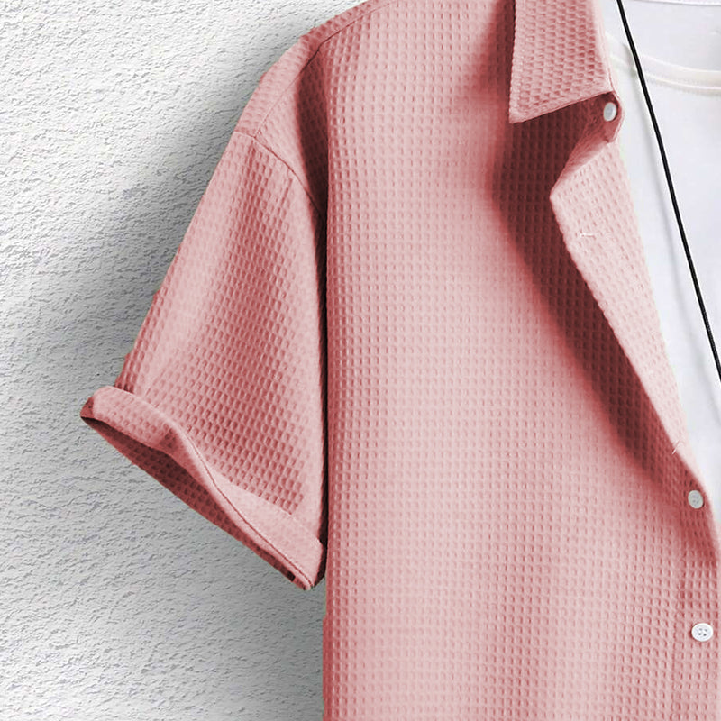 Elegancka i wygodna koszulka męska ze stylową dzianiną waflową