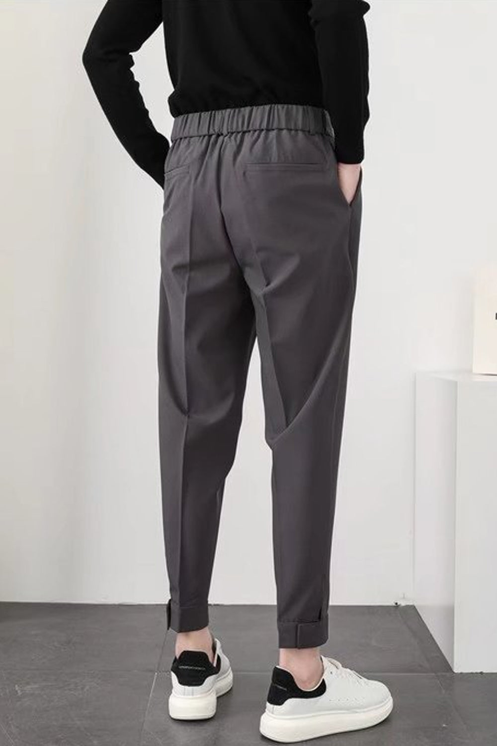 Stylowe spodnie męskie na każdą okazję