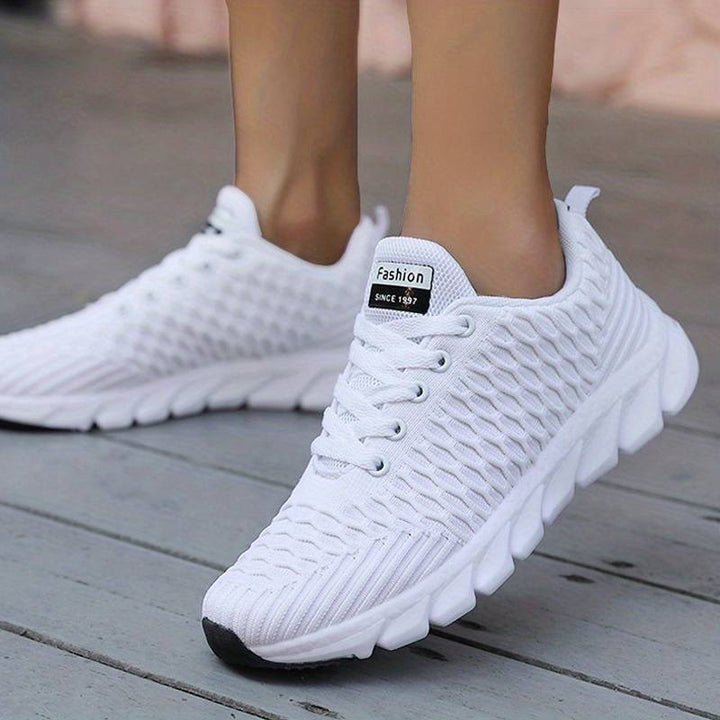 Wygodne damskie buty sportowe z miękką pianką z pamięcią kształtu zapewniającą idealne dopasowanie