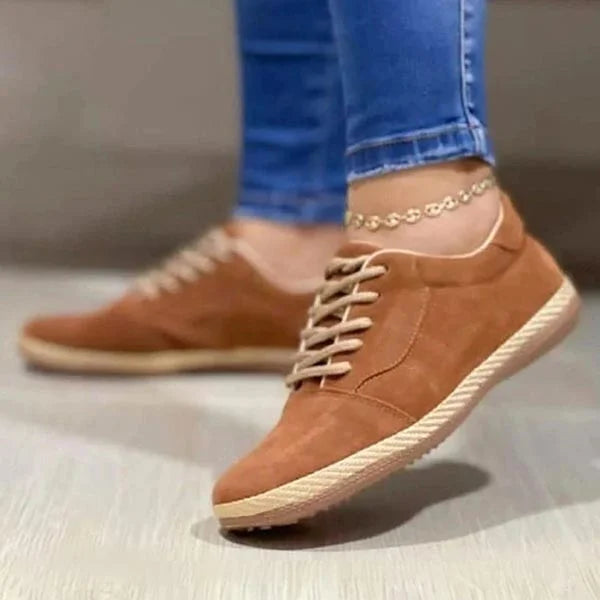 Stylowe płaskie buty damskie zapewniające najwyższy komfort