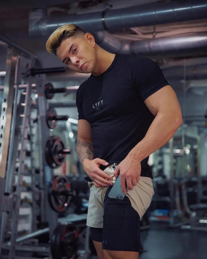 Męskie krótkie spodenki z podwójną warstwą do treningu fitness