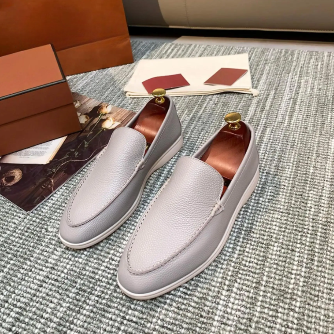 Stylowe loafersy męskie wykonane z wysokiej jakości skóry, zapewniające elegancki wygląd