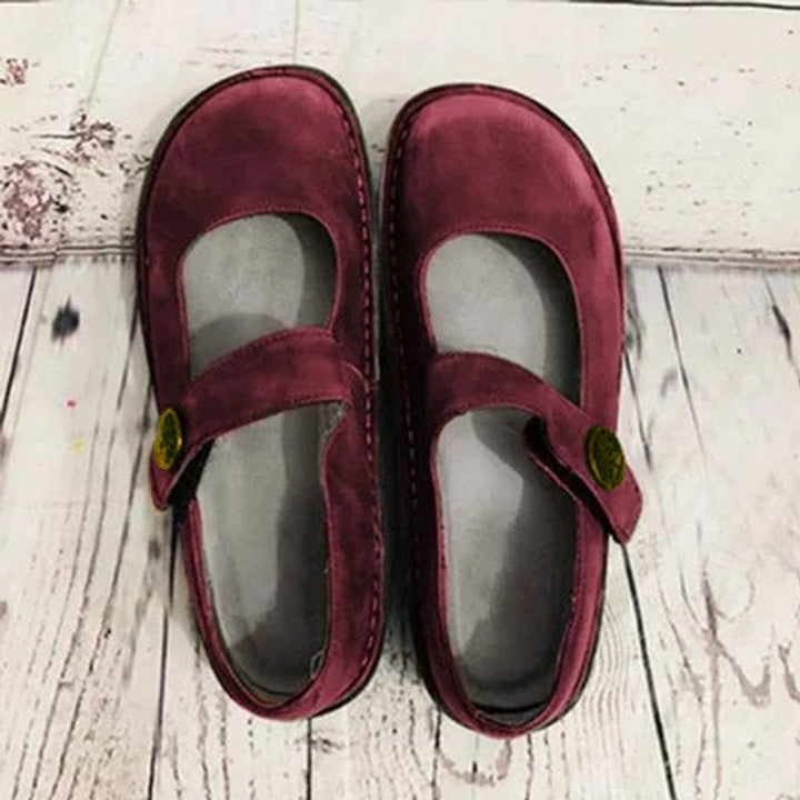 Stylowe buty damskie z eleganckimi zdobieniami na każdą okazję