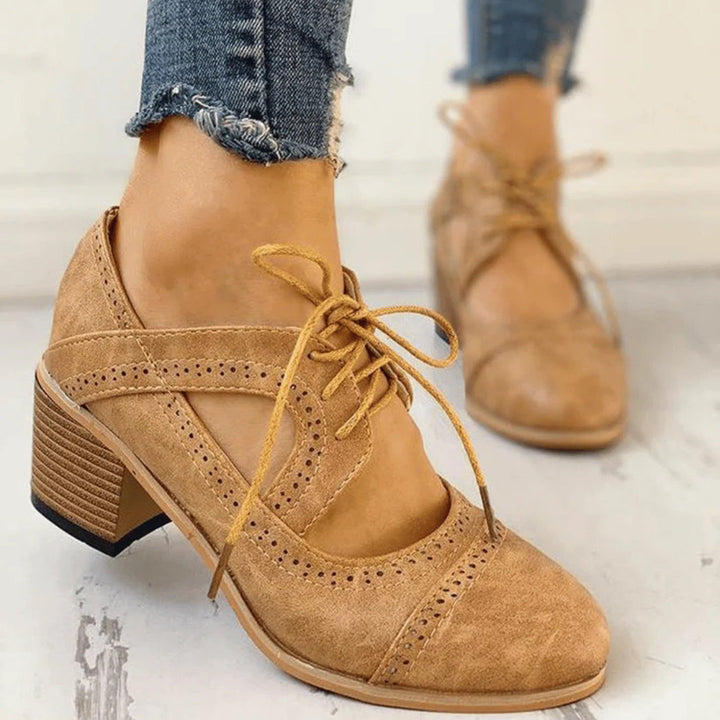 Buty z długim cholewką FLEUR: elegancja i wyrafinowanie na każdą okazję