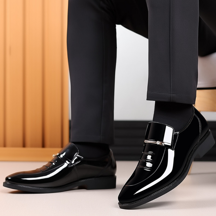 Eleganckie i wypolerowane buty męskie zapewniające nienaganny, profesjonalny styl