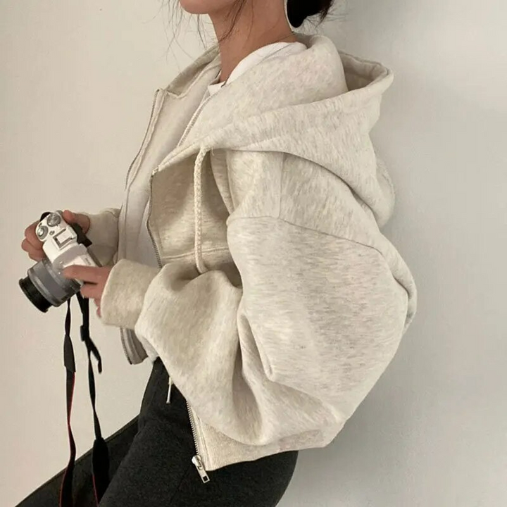 Oversize'owa bluza z kapturem dla kobiet - wygoda i styl w jednym