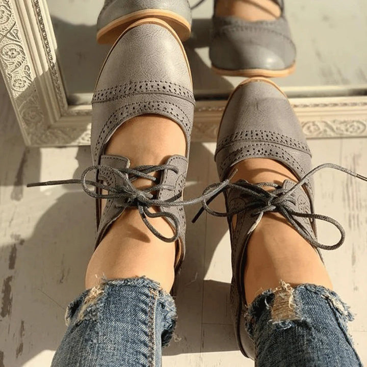 Buty z długim cholewką FLEUR: elegancja i wyrafinowanie na każdą okazję