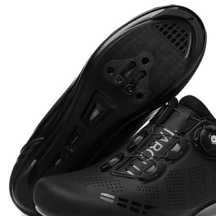 Solidne męskie buty do jazdy na rowerze górskim zapewniające maksymalny komfort i bezpieczeństwo