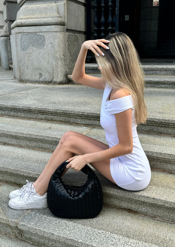 Vaida | Elegancka torba z czarnego materiału zapewniająca stylowy wygląd