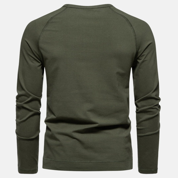 Elegancki sweter męski z długim rękawem zapewniający ponadczasowy wygląd
