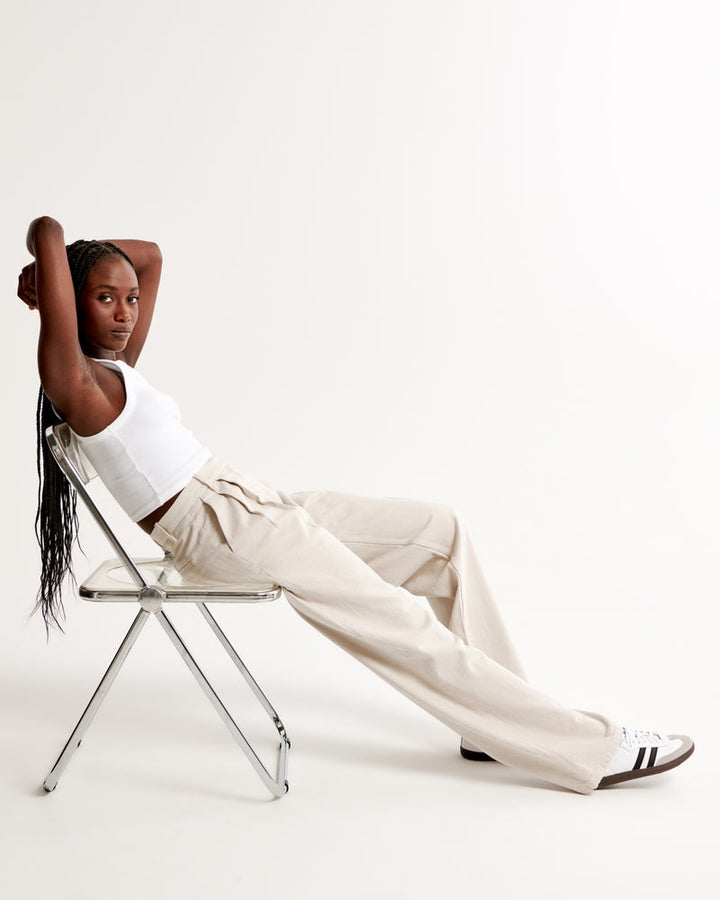 Stylowe spodnie damskie na każdą okazję