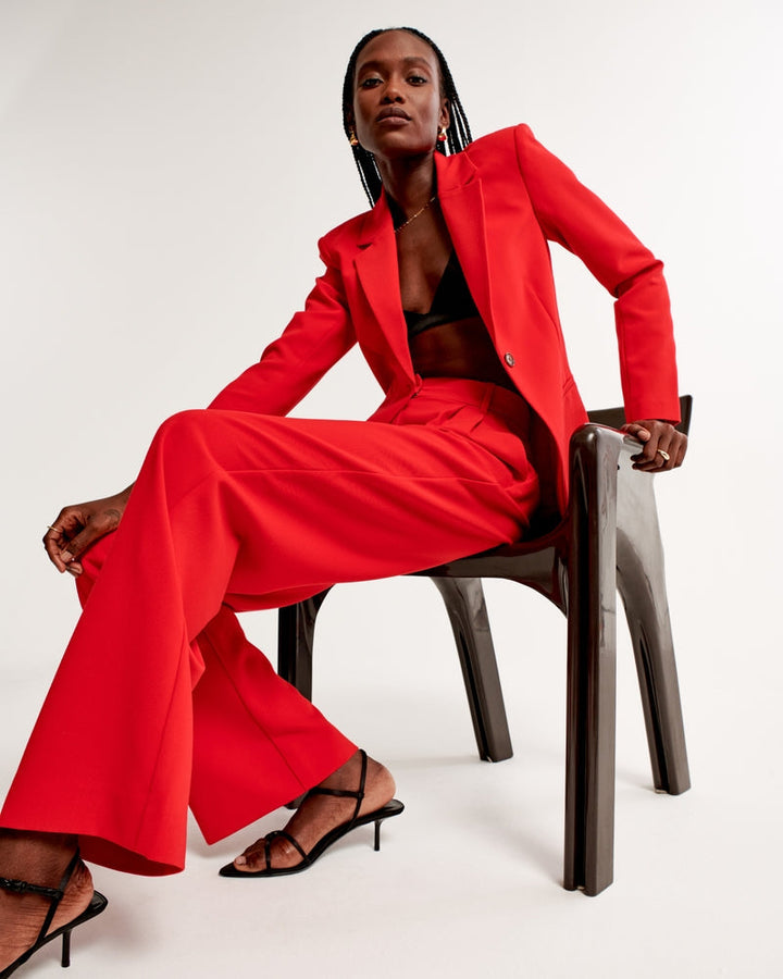 Stylowe spodnie damskie zapewniające elegancki wygląd