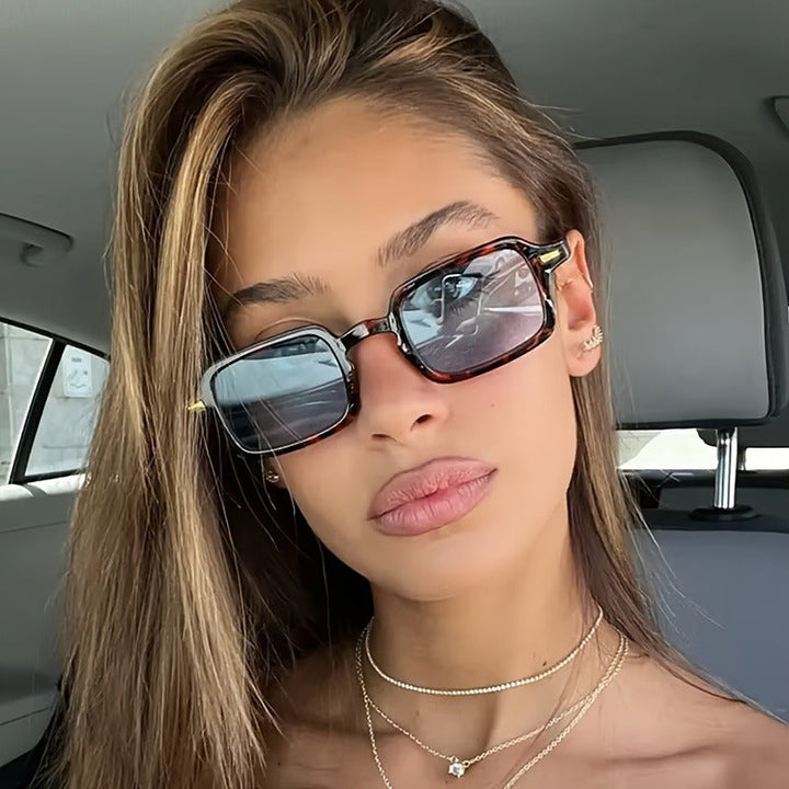 Mietta | Elegant Vintage Vierkante Zonnebril met Stijlvolle Schildpadmontuur