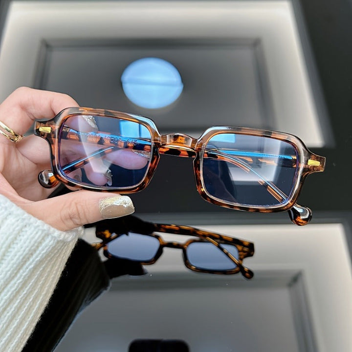 Mietta | Elegant Vintage Vierkante Zonnebril met Stijlvolle Schildpadmontuur