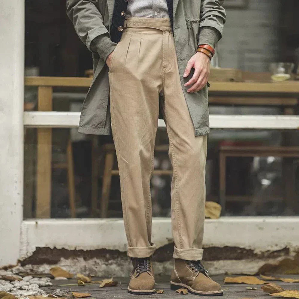 Stylowe spodnie męskie z eleganckim plisowanym przodem