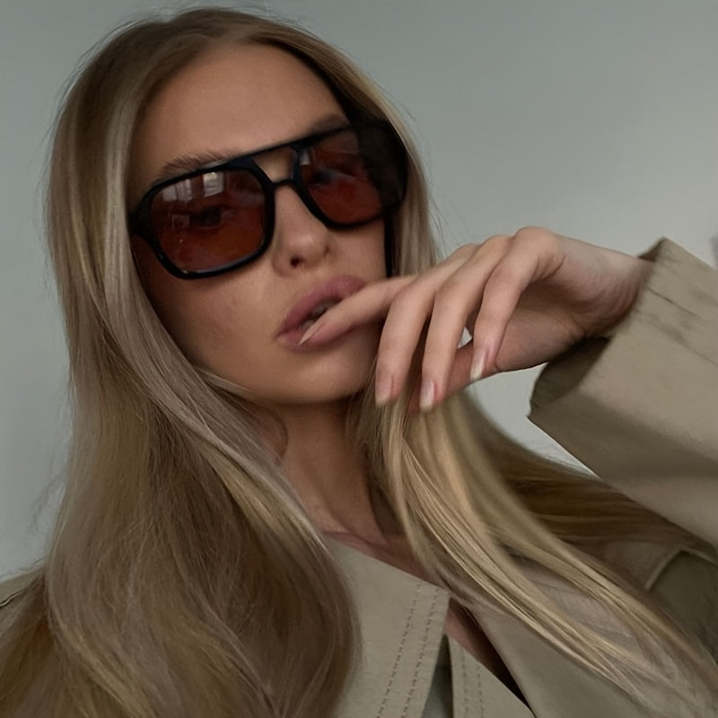 Morena | Fuореуnte Zonnebril met Geometrisch Montuur for een Stijlvolle Look