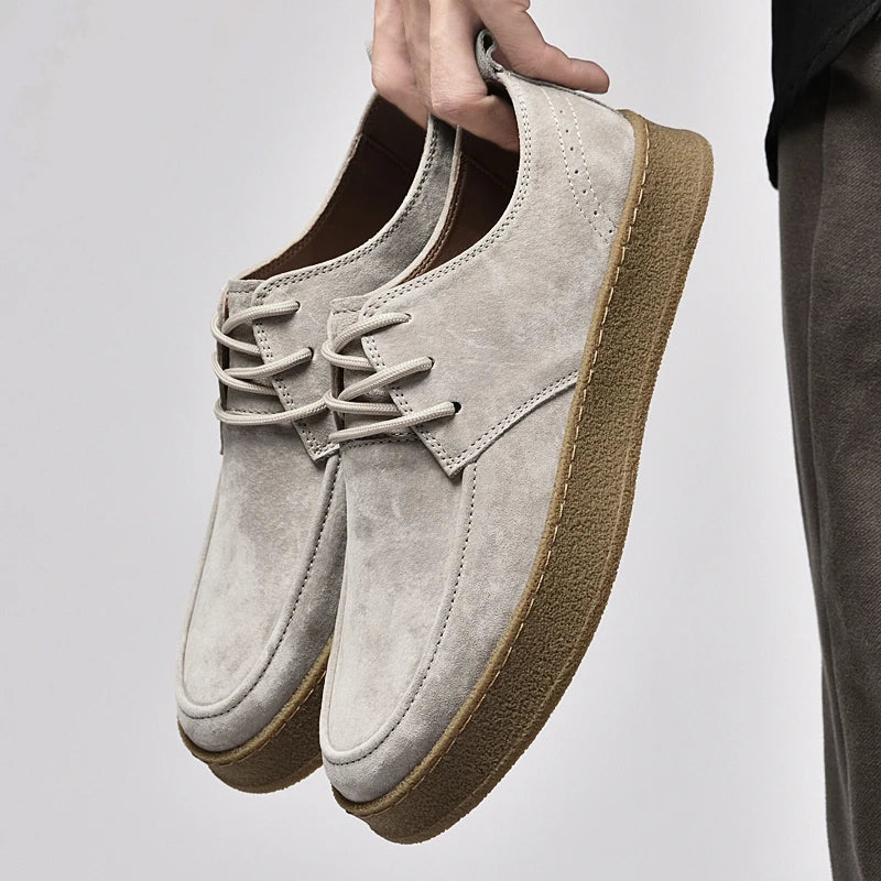 Luksusowe zamszowe sneakersy męskie - wygoda i styl w jednym