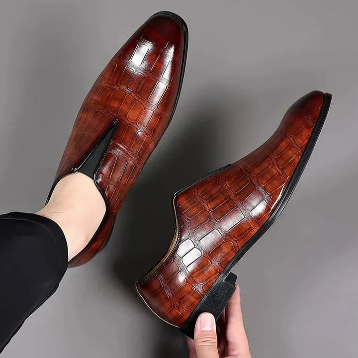 Eleganckie niskie buty męskie wykonane z wysokiej jakości skóry