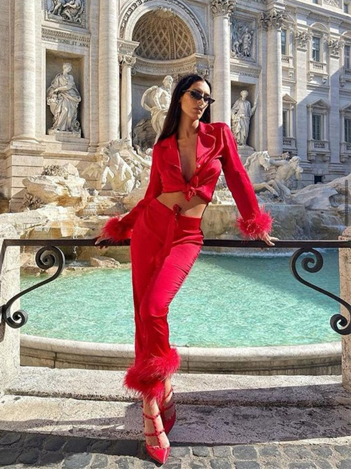 Belinay Luxe Tweedelige Pyjama Set met Elegant Veerdetails