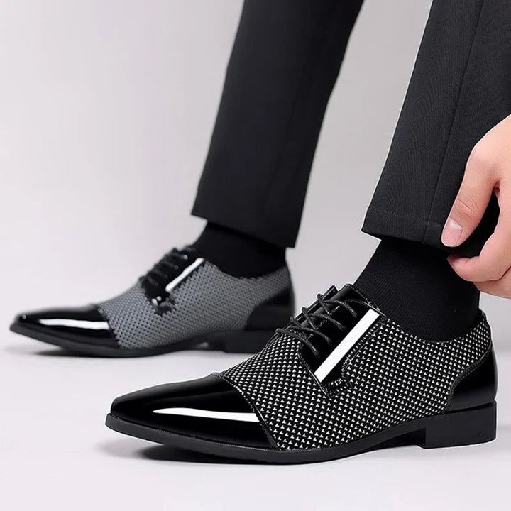 Stylowe skórzane buty męskie z błyszczącymi kryształkami