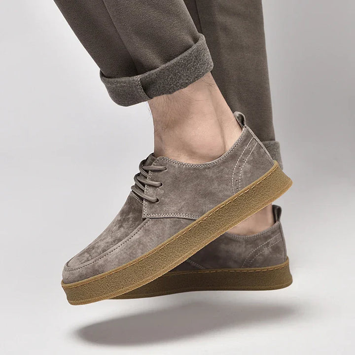 Luksusowe zamszowe sneakersy męskie - wygoda i styl w jednym