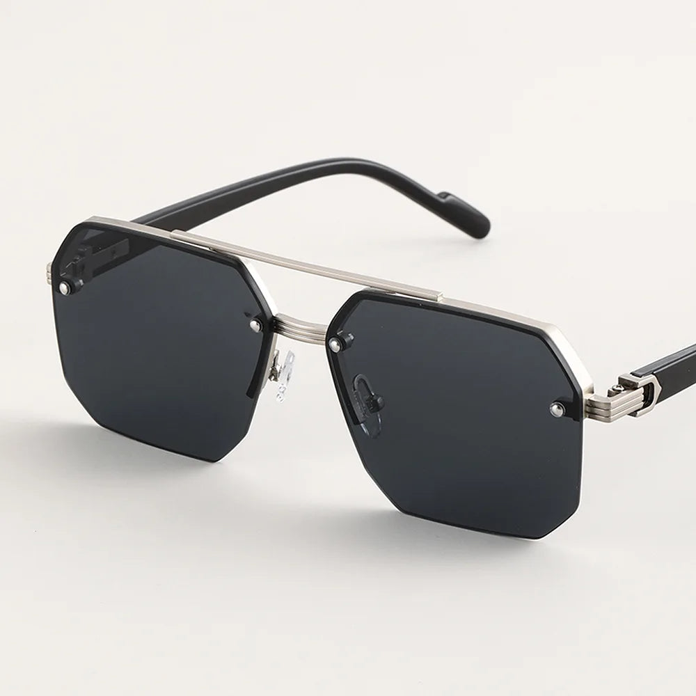 Stilvolle geometrische Herren Sonnenbrille für den modernen Look