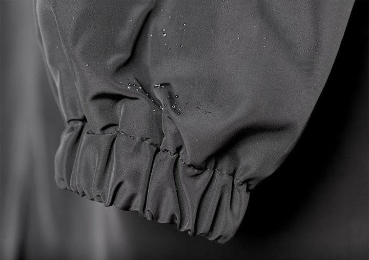 Stylowy damski mackintosh o nowoczesnym wyglądzie