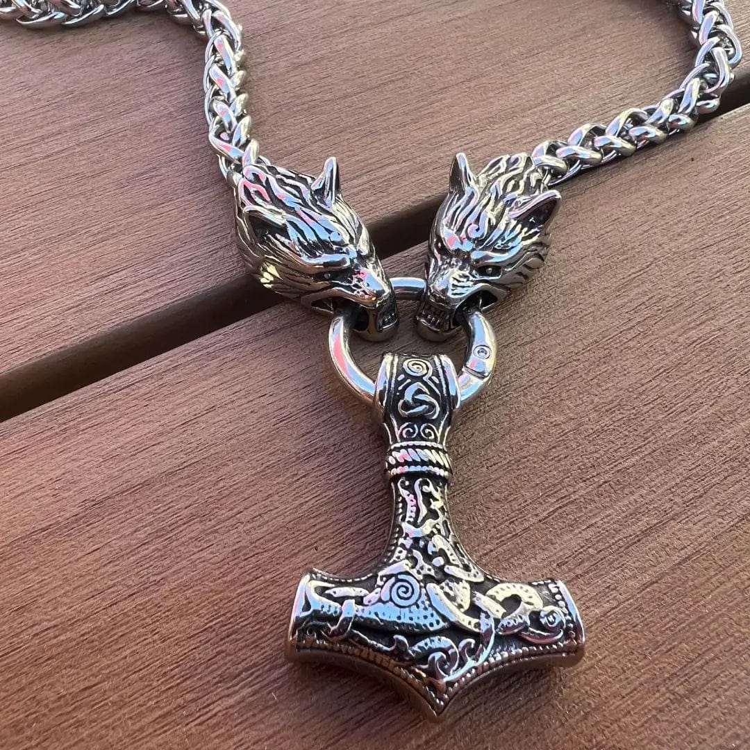 Wytrzymały naszyjnik męski Viking Protection zapewnia mocny styl