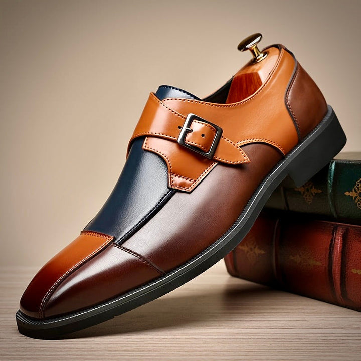 Stylowe męskie buty z paskiem typu monk, zapinane na klamrę, zapewniające elegancki wygląd