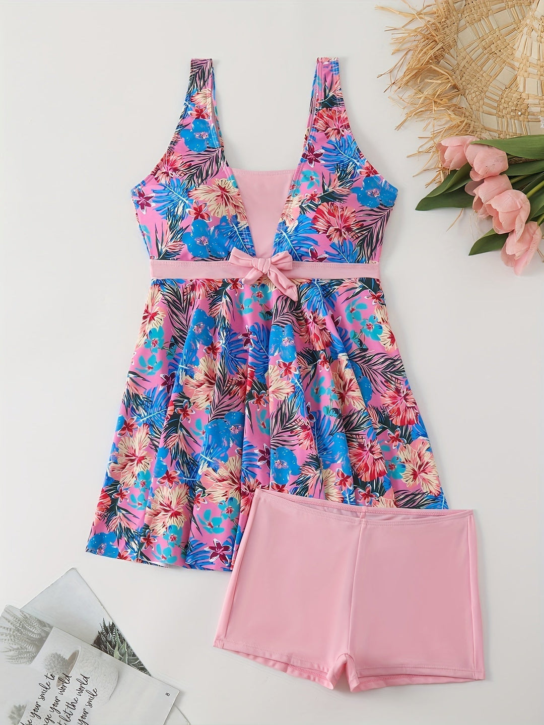 Beri | Luxe Zwemset met Vrolijk Tropisch Tuniekje en Shorts voor de Zomer