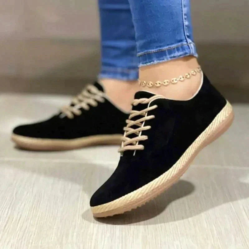 Stylowe płaskie buty damskie zapewniające najwyższy komfort