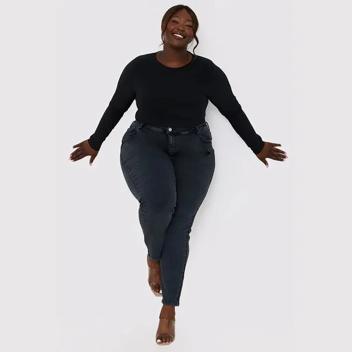 Eleganckie jeansy damskie slim fit zapewniające modny wygląd