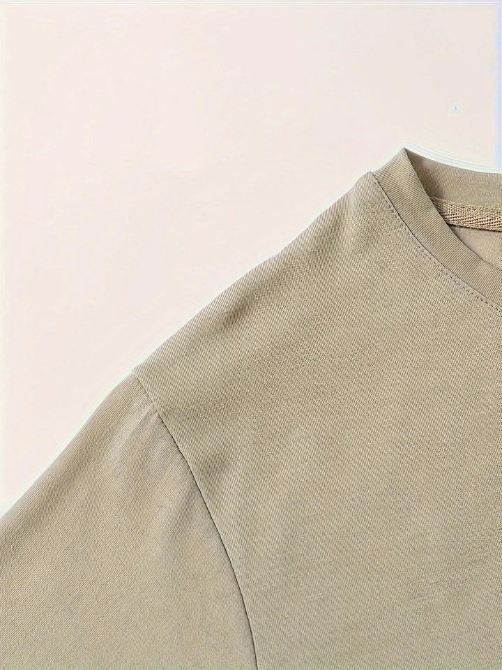 T-shirt męski Gerhard ze stylowym wzorem w kwiaty i fale