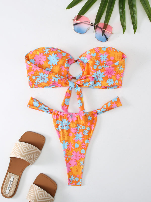 Mirana | Strapless Bikini met Cut-Out Detail en Levendige Tropische Print
