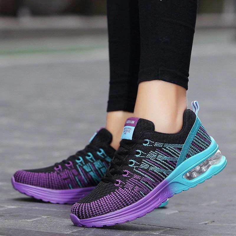 Stylowe i wygodne damskie buty casual na każdą okazję